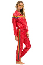 Carregar imagem no visualizador da galeria, 5 STRIPE - WINDBREAKER CHERRY GLOSSY Women's Outerwear Aviator Nation