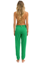 Cargar imagen en el visor de la galería, AVIATOR NATION LAS VEGAS SWEATPANTS - KELLY GREEN Women's Sweatpants Aviator Nation