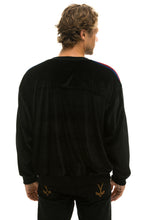 Cargar imagen en el visor de la galería, CLASSIC VELVET RELAXED SWEATSHIRT - BLACK Sweatshirt Aviator Nation