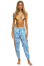Carregar imagem no visualizador da galeria, CLASSIC VELVET WOMEN'S SWEATPANTS - BLUE TIGER Womens Sweatpants Aviator Nation
