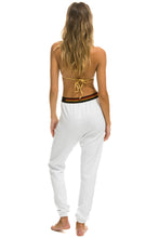 Carregar imagem no visualizador da galeria, ELASTIC LOGO WOMEN'S SWEATPANTS - WHITE Women's Sweatpants Aviator Nation