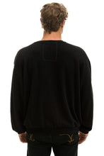 Carregar imagem no visualizador da galeria, LOGO RELAXED CREW SWEATSHIRT - BLACK Sweatshirt Aviator Nation