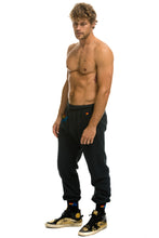 Laden Sie das Bild in den Galerie-Viewer, LOGO SOCK - BLACK SOCKS Aviator Nation