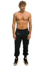 Laden Sie das Bild in den Galerie-Viewer, LOGO SOCK - BLACK SOCKS Aviator Nation