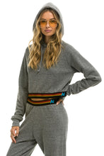 Carregar imagem no visualizador da galeria, LOGO STRIPE RELAXED CROP PULLOVER HOODIE - HEATHER GREY Hoodie Aviator Nation