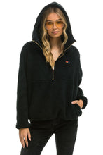 Laden Sie das Bild in den Galerie-Viewer, TEDDY UNISEX HOODED HALF ZIP JACKET - BLACK Women's Outerwear Aviator Nation