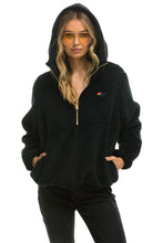 Laden Sie das Bild in den Galerie-Viewer, TEDDY UNISEX HOODED HALF ZIP JACKET - BLACK Women's Outerwear Aviator Nation