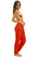 Carregar imagem no visualizador da galeria, WOMEN'S QUILTED SWEATPANTS - RED Womens Sweatpants Aviator Nation