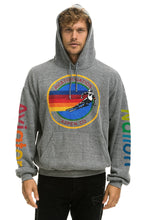 Cargar imagen en el visor de la galería, AVIATOR NATION ASPEN RELAXED PULLOVER HOODIE - HEATHER GREY Hoodie Aviator Nation