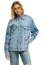 Last inn bildet i Galleri-visningsprogrammet, AVIATOR NATION OVERSIZED CONCERT DENIM JACKET - SUPER LIGHT Denim Jacket Aviator Nation