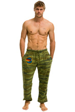 Carregar imagem no visualizador da galeria, AVIATOR NATION VAIL MENS SWEATPANT - CAMO Men&#39;s Sweatpants Aviator Nation