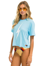 Last inn bildet i Galleri-visningsprogrammet, BOLT BOYFRIEND TEE - SKY Boyfriend Tee Aviator Nation