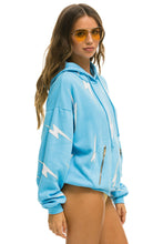 Carregar imagem no visualizador da galeria, BOLT STITCH REPEAT RELAXED PULLOVER HOODIE WITH POCKET ZIPPERS - SKY // WHITE Hoodie Aviator Nation