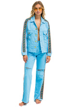 Carregar imagem no visualizador da galeria, BOLT STRIPE HI RISE WIDE-LEG GYPSY JEAN - SKY Women&#39;s Jeans Aviator Nation
