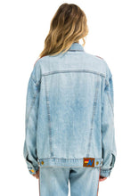 Carregar imagem no visualizador da galeria, BOLT STRIPE OVERSIZED CUTOFF DENIM JACKET - SUPER LIGHT Denim Jacket Aviator Nation