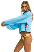 Carregar imagem no visualizador da galeria, BOLT STRIPE RELAXED CROPPED PULLOVER HOODIE - SKY Aviator Nation