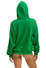 Carregar imagem no visualizador da galeria, BOLT STRIPE RELAXED PULLOVER HOODIE - KELLY GREEN Aviator Nation