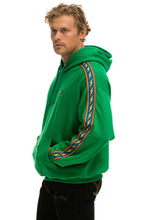 Carregar imagem no visualizador da galeria, BOLT STRIPE RELAXED PULLOVER HOODIE - KELLY GREEN Hoodie Aviator Nation