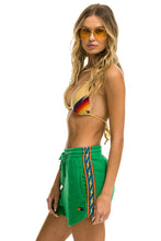 Carregar imagem no visualizador da galeria, BOLT STRIPE WOMENS LOUNGER SHORT - KELLY GREEN Aviator Nation