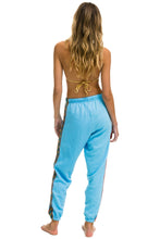 Carregar imagem no visualizador da galeria, BOLT STRIPE WOMENS SWEATPANTS - SKY Aviator Nation