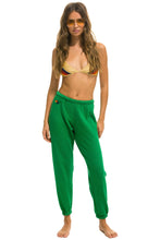 이미지를 갤러리 뷰어에 로드 , BOLT SWEATPANTS - KELLY GREEN // WHITE Women&#39;s Sweatpants Aviator Nation