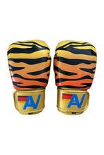 Carregar imagem no visualizador da galeria, BOXING GLOVES - TIGER // GOLD Boxing Gloves Aviator Nation