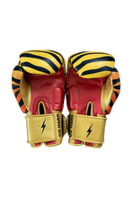 Carregar imagem no visualizador da galeria, BOXING GLOVES - TIGER // GOLD Boxing Gloves Aviator Nation