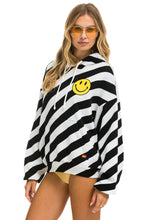 Last inn bildet i Galleri-visningsprogrammet, CAUTION SMILEY 2 EMBRIODERY RELAXED PULLOVER HOODIE - WHITE // BLACK Hoodie Aviator Nation