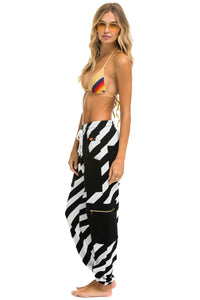 CAUTION SMILEY 2 EMBROIDERY CARGO COLOR BLOCK SWEATPANTS - BLACK // WHITE Sweatpants Aviator Nation