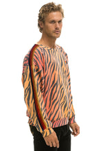 Carregar imagem no visualizador da galeria, CLASSIC RELAXED FIT CREW SWEATSHIRT - TIGER Sweatshirt Aviator Nation