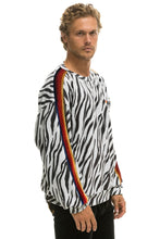 Carregar imagem no visualizador da galeria, CLASSIC RELAXED FIT CREW SWEATSHIRT - ZEBRA Sweatshirt Aviator Nation