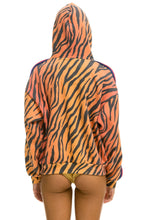 Carregar imagem no visualizador da galeria, CLASSIC RELAXED PULLOVER HOODIE WITH ZIPPER POCKETS - TIGER Hoodie Aviator Nation