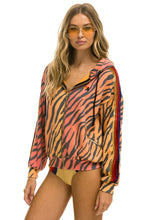 Carregar imagem no visualizador da galeria, CLASSIC RELAXED ZIP HOODIE WITH POCKETS - TIGER Hoodie Aviator Nation