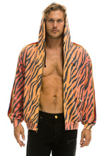 Carregar imagem no visualizador da galeria, CLASSIC RELAXED ZIP HOODIE WITH POCKETS - TIGER Hoodie Aviator Nation