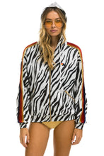 Carregar imagem no visualizador da galeria, CLASSIC RELAXED ZIP HOODIE WITH POCKETS - ZEBRA Hoodie Aviator Nation