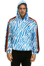 Carregar imagem no visualizador da galeria, CLASSIC VELVET RELAXED PULLOVER HOODIE - BLUE TIGER Hoodie Aviator Nation