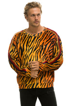 Carregar imagem no visualizador da galeria, CLASSIC VELVET RELAXED SWEATSHIRT - TIGER Sweatshirt Aviator Nation