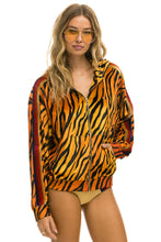 Carregar imagem no visualizador da galeria, CLASSIC VELVET RELAXED ZIP HOODIE - TIGER Hoodie Aviator Nation