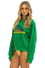 Carregar imagem no visualizador da galeria, DAYDREAM RELAXED CREW SWEATSHIRT - KELLY GREEN Sweatshirt Aviator Nation