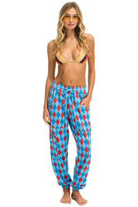 DIAMOND REPEAT SMILEY 2 EMBROIDERY CARGO COLOR BLOCK SWEATPANTS - SKY SALE Aviator Nation
