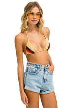 Carregar imagem no visualizador da galeria, HI RISE ROCKER CALI LOVER HEART JEAN SHORTS - SUPER LIGHT Denim Shorts Aviator Nation