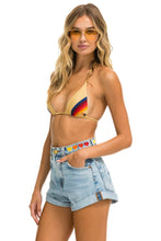 Carregar imagem no visualizador da galeria, HI RISE ROCKER CALI LOVER HEART JEAN SHORTS - SUPER LIGHT Denim Shorts Aviator Nation