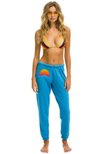 Carregar imagem no visualizador da galeria, JAZZ ASPEN SNOWMASS 2023 UNISEX SWEATPANTS - OCEAN SALE Aviator Nation