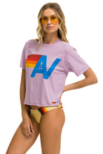 Cargar imagen en el visor de la galería, LOGO BOYFRIEND TEE - MAUVE Boyfriend Tee Aviator Nation