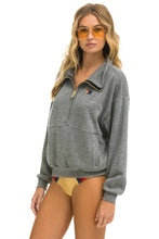 Cargar imagen en el visor de la galería, LOGO EMBROIDERY HALF ZIP SWEATSHIRT - HEATHER GREY Sweatshirt Aviator Nation