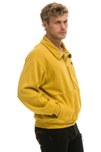 Cargar imagen en el visor de la galería, LOGO EMBROIDERY HALF ZIP SWEATSHIRT - KHAKI Sweatshirt Aviator Nation