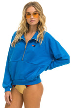 Cargar imagen en el visor de la galería, LOGO EMBROIDERY HALF ZIP SWEATSHIRT - OCEAN Sweatshirt Aviator Nation
