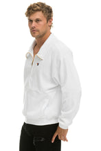 Cargar imagen en el visor de la galería, LOGO EMBROIDERY HALF ZIP SWEATSHIRT - WHITE Sweatshirt Aviator Nation