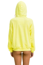 Cargar imagen en el visor de la galería, LOGO PULLOVER RELAXED HOODIE - NEON YELLOW Hoodie Aviator Nation