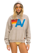 Cargar imagen en el visor de la galería, LOGO PULLOVER RELAXED HOODIE - SAND Hoodie Aviator Nation